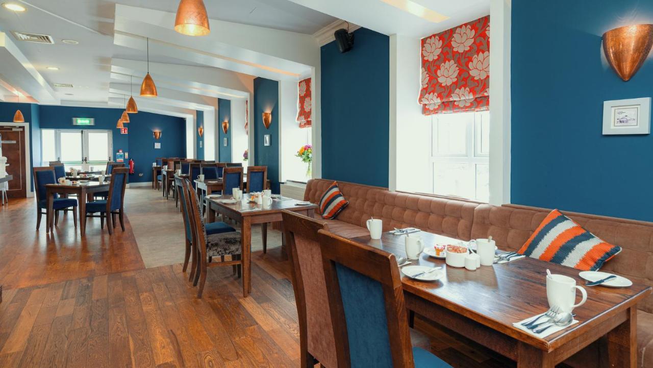 Cavan Crystal Hotel ภายนอก รูปภาพ